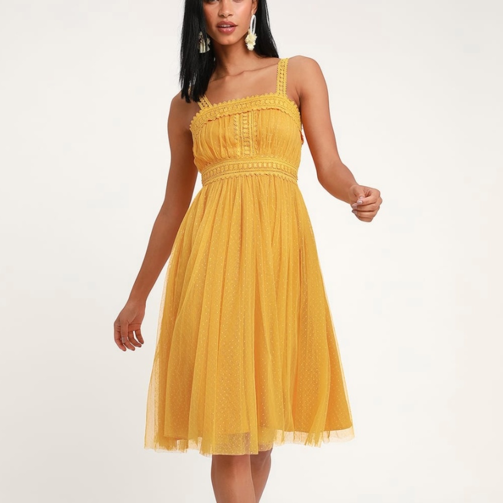 NEVER WORN Gold Midi Dress